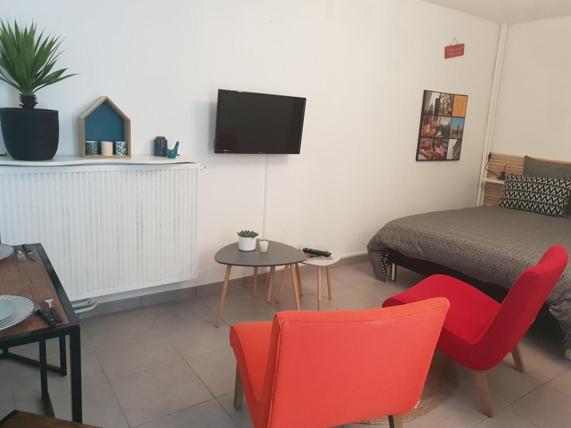 Le Garden Central Studio Dinan Exterior photo